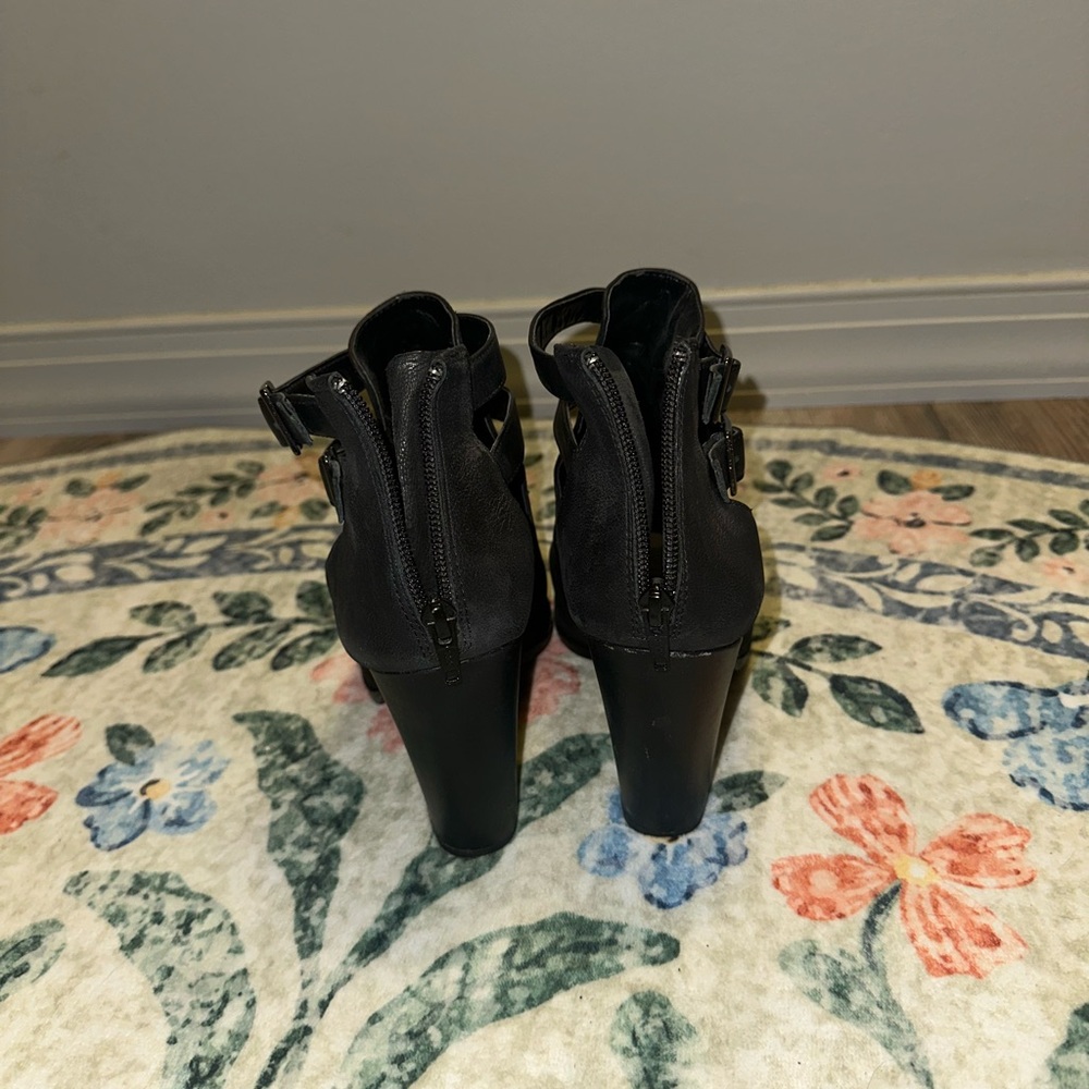 Gianni Bini Black Strappy Heeled Boots - Picture 3 of 4